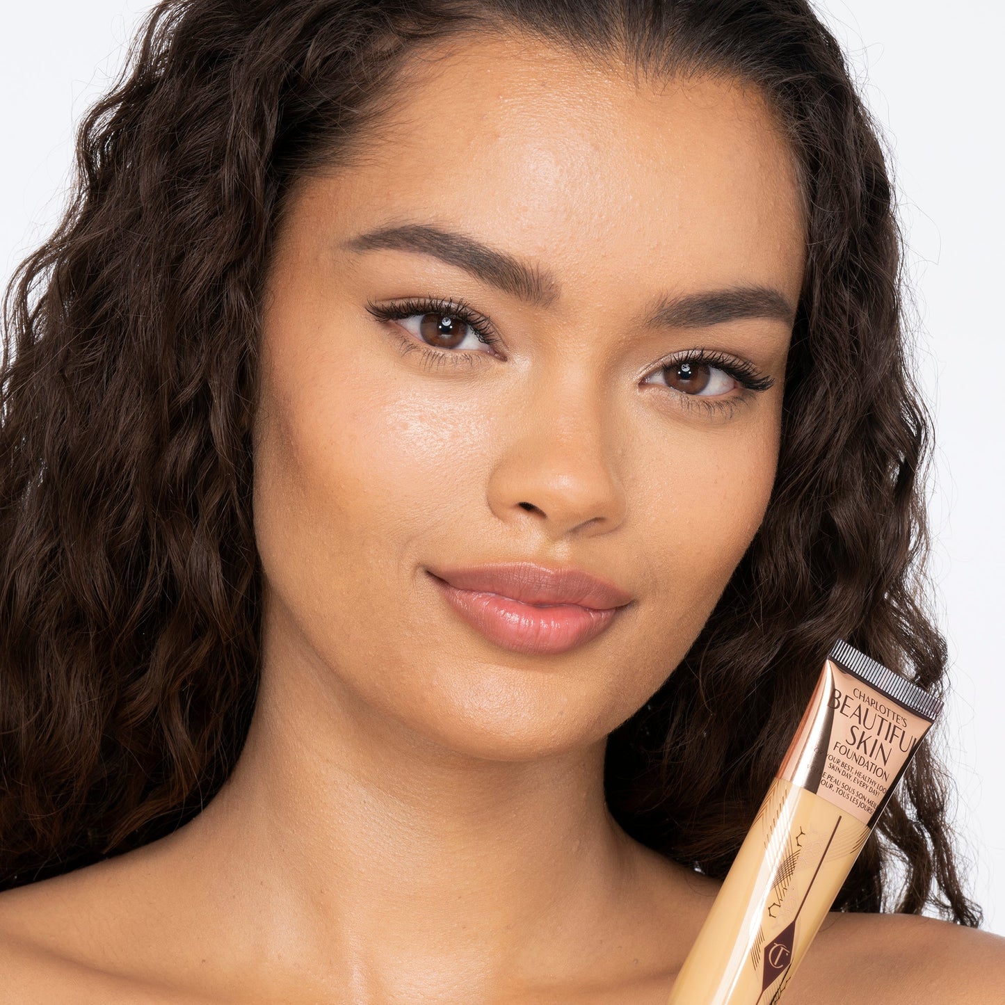 Charlotte Tilbury Beautiful Skin Foundation - 8 Neutral