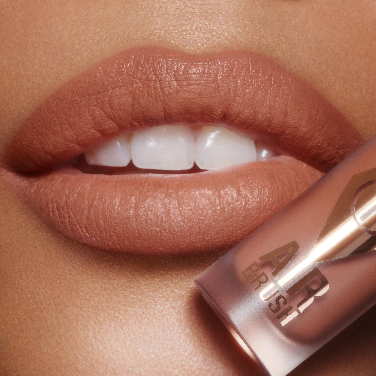 Charlotte Tilbury Airbrush Flawless Lip Blur - Nude Blur