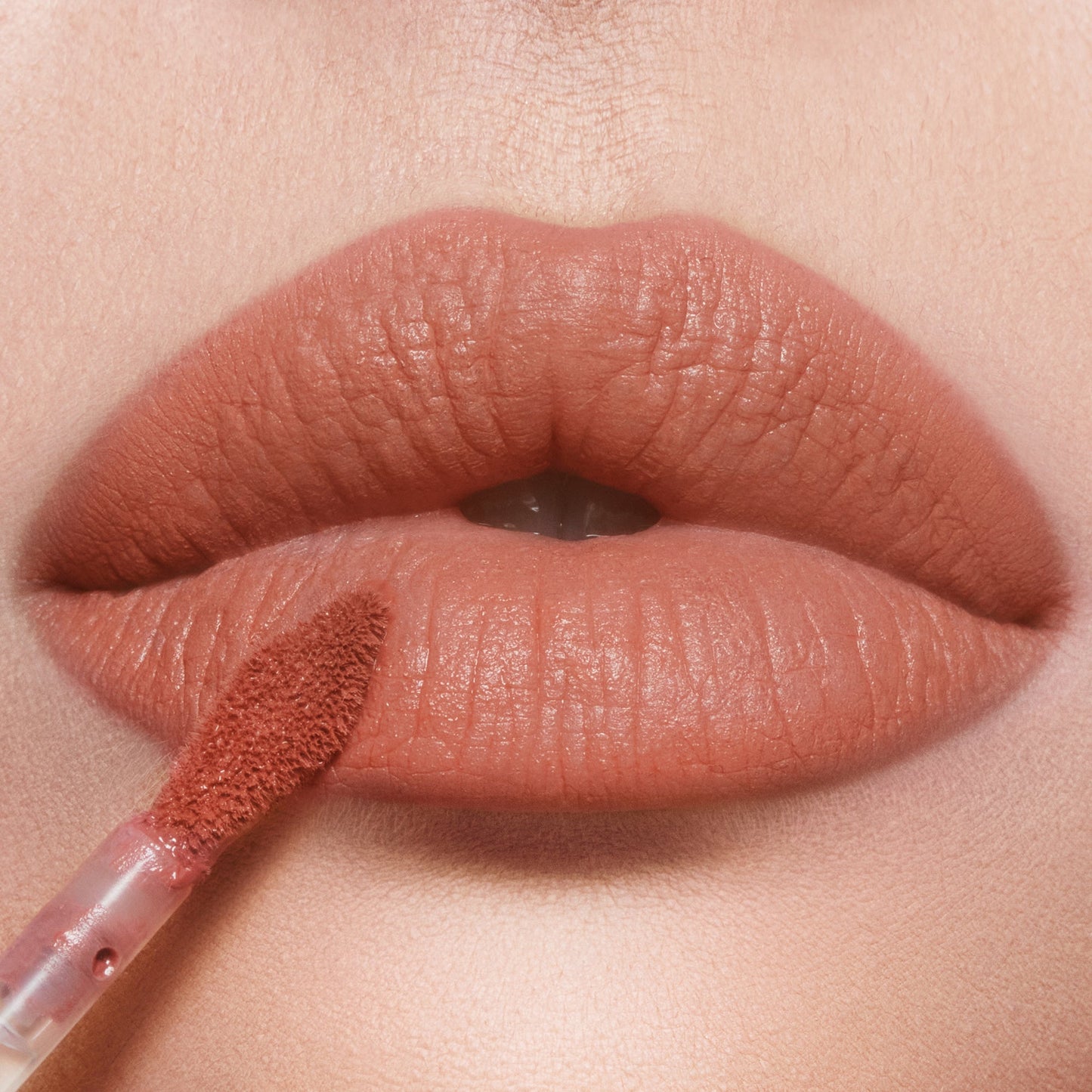 Charlotte Tilbury Airbrush Flawless Lip Blur - Nude Blur