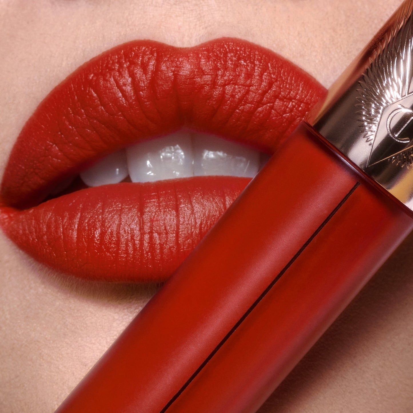 Charlotte Tilbury Airbrush Flawless Lip Blur - Flame Blur