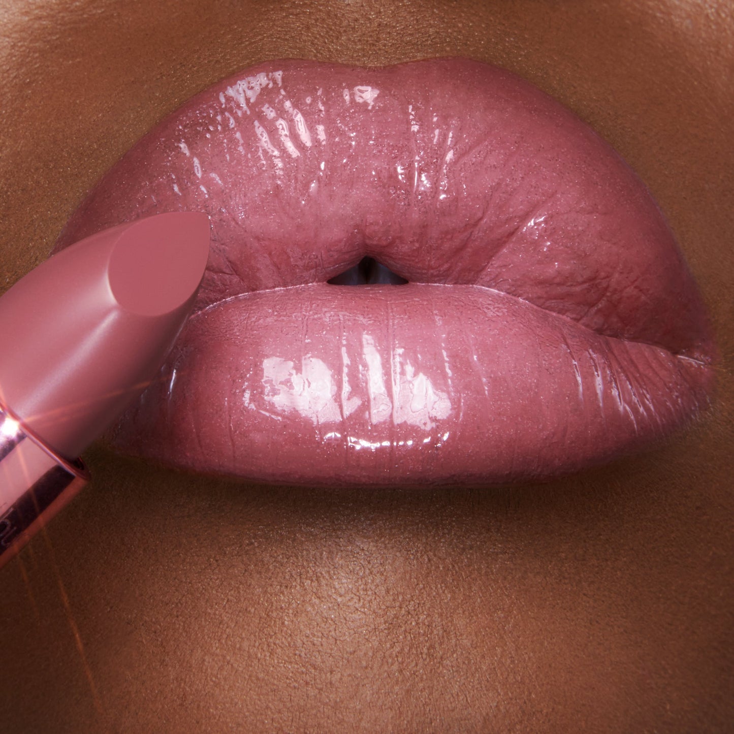 Charlotte Tilbury Hollywood Beauty Icon K.I.S.S.I.N.G - Red Carpet Pink