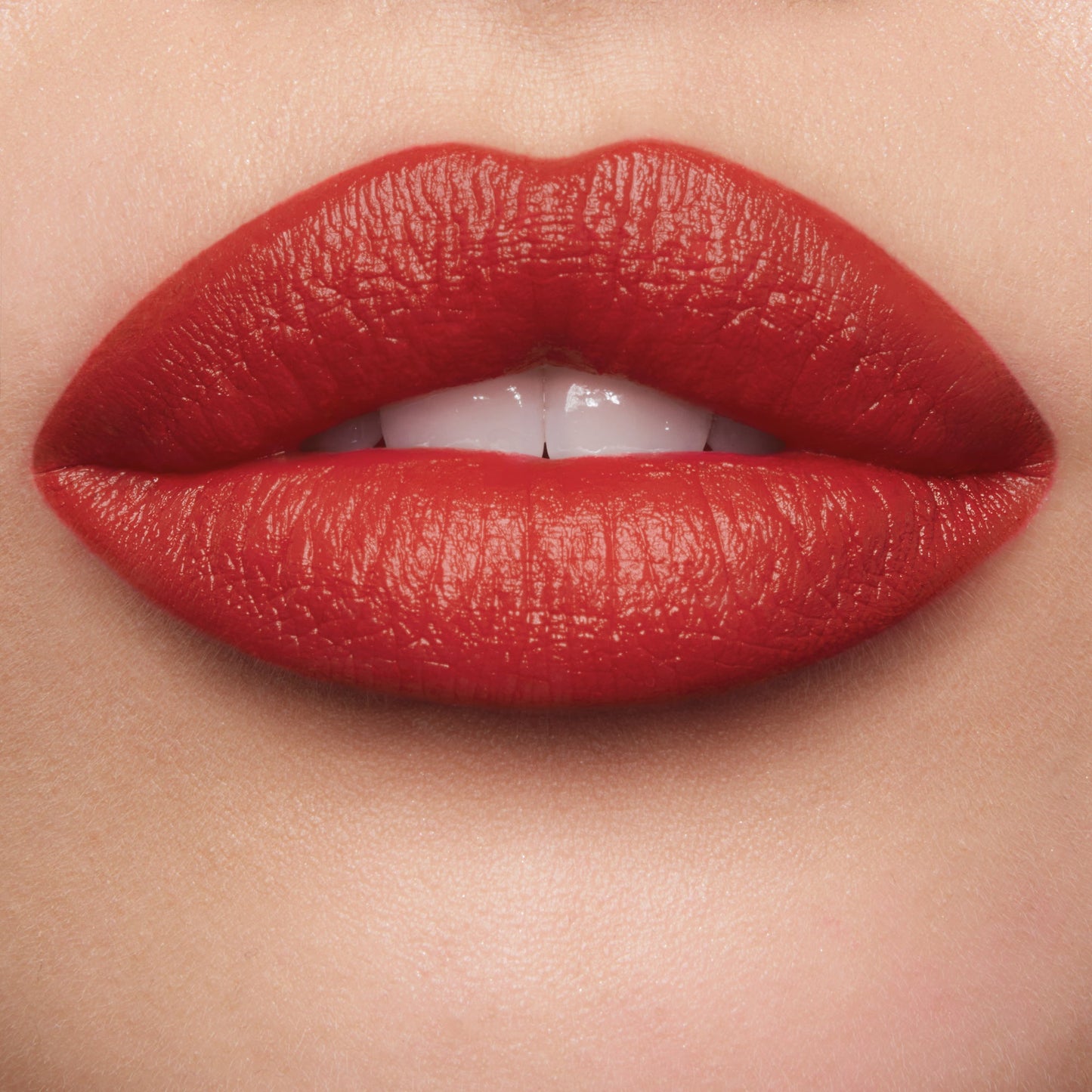 Charlotte Tilbury Hollywood Beauty Icon Matte Revolution - Fame Flame