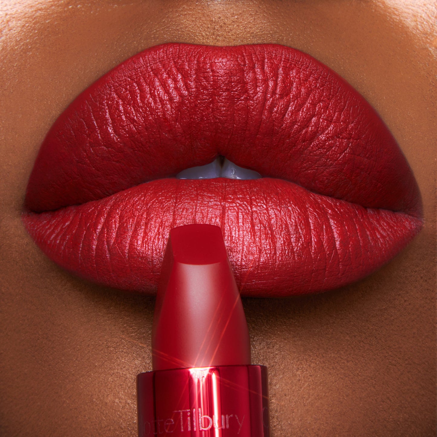 Charlotte Tilbury Hollywood Beauty Icon Matte Revolution - Cinematic Red