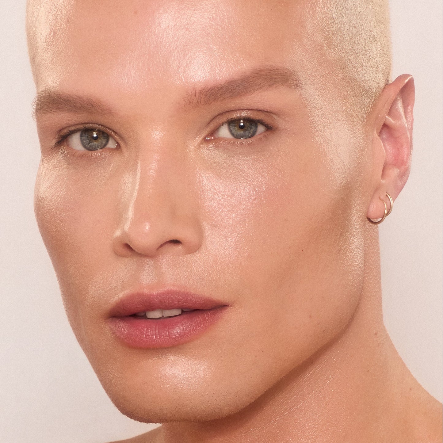 Charlotte Tilbury Unreal Skin Sheer Glow Tint - 6 Medium