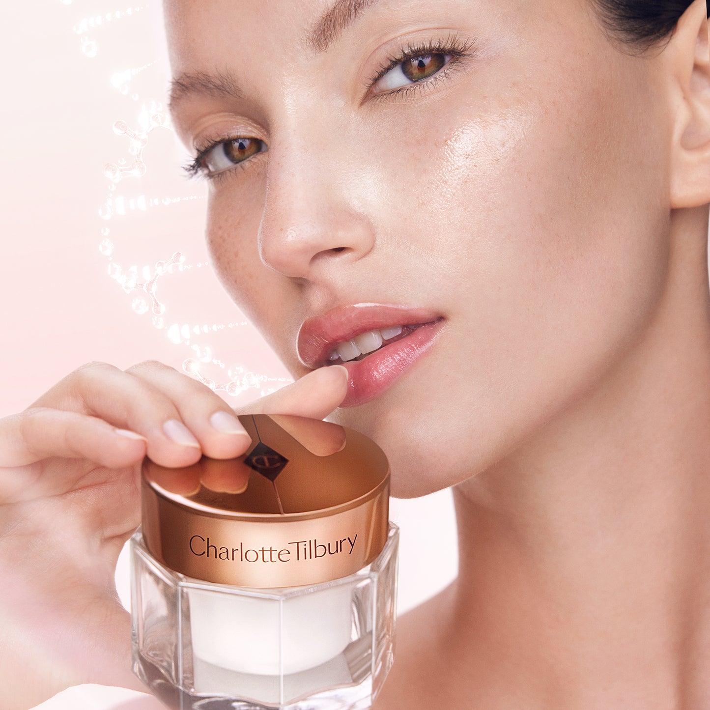 Charlotte Tilbury  Charlotte'S Iconic Magic Skin Duo - XMAS 2025