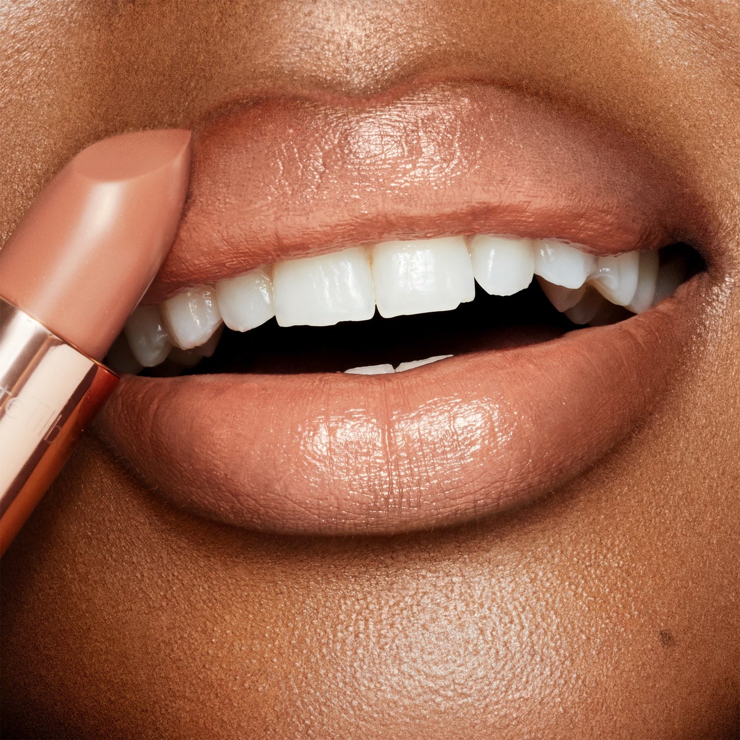 Charlotte Tilbury K.I.S.S.I.N.G - Nude Kate