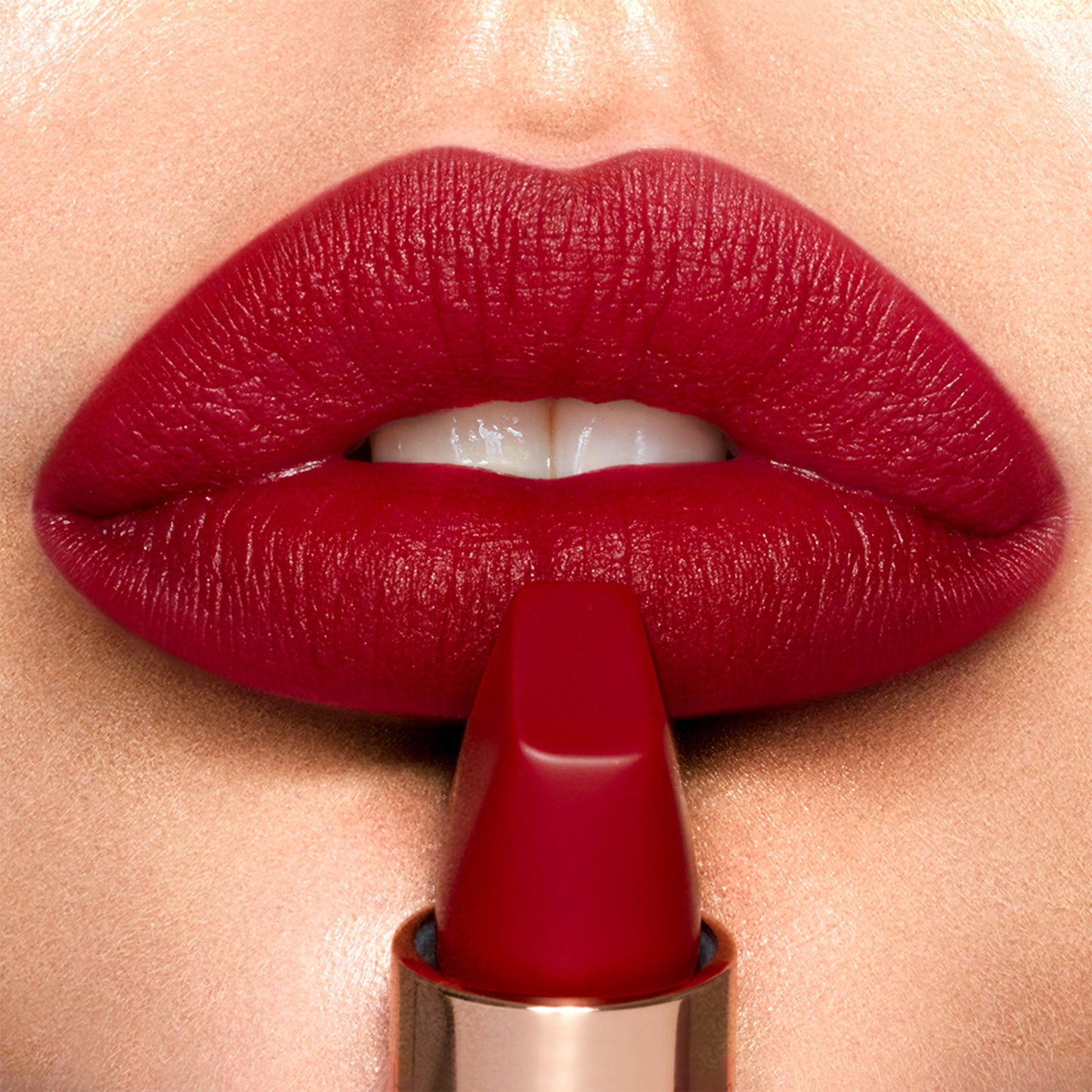 Charlotte Tilbury Matte Revolution - Red Carpet Red