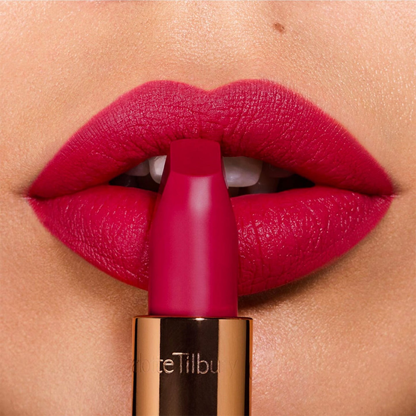 Charlotte Tilbury Matte Revolution - The Queen