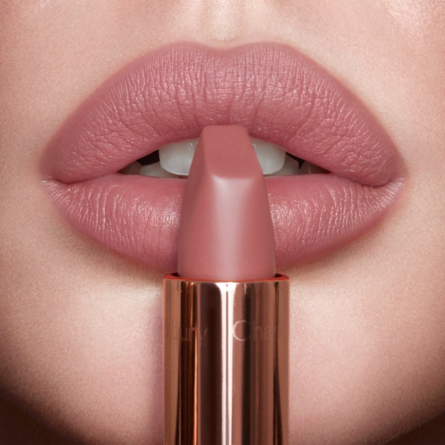 Charlotte Tilbury Matte Revolution - Pillow Talk