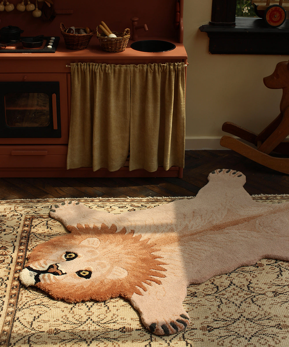 Doing Goods Pinky Lion Rug Large