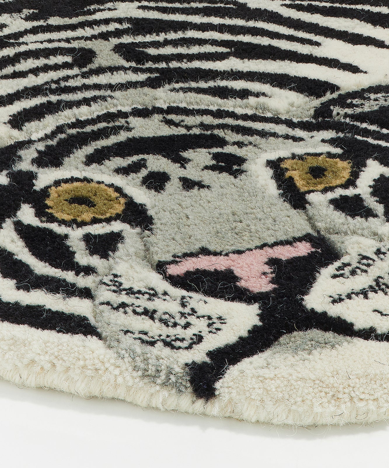 Doing Goods Snowy Tiger Rug Large