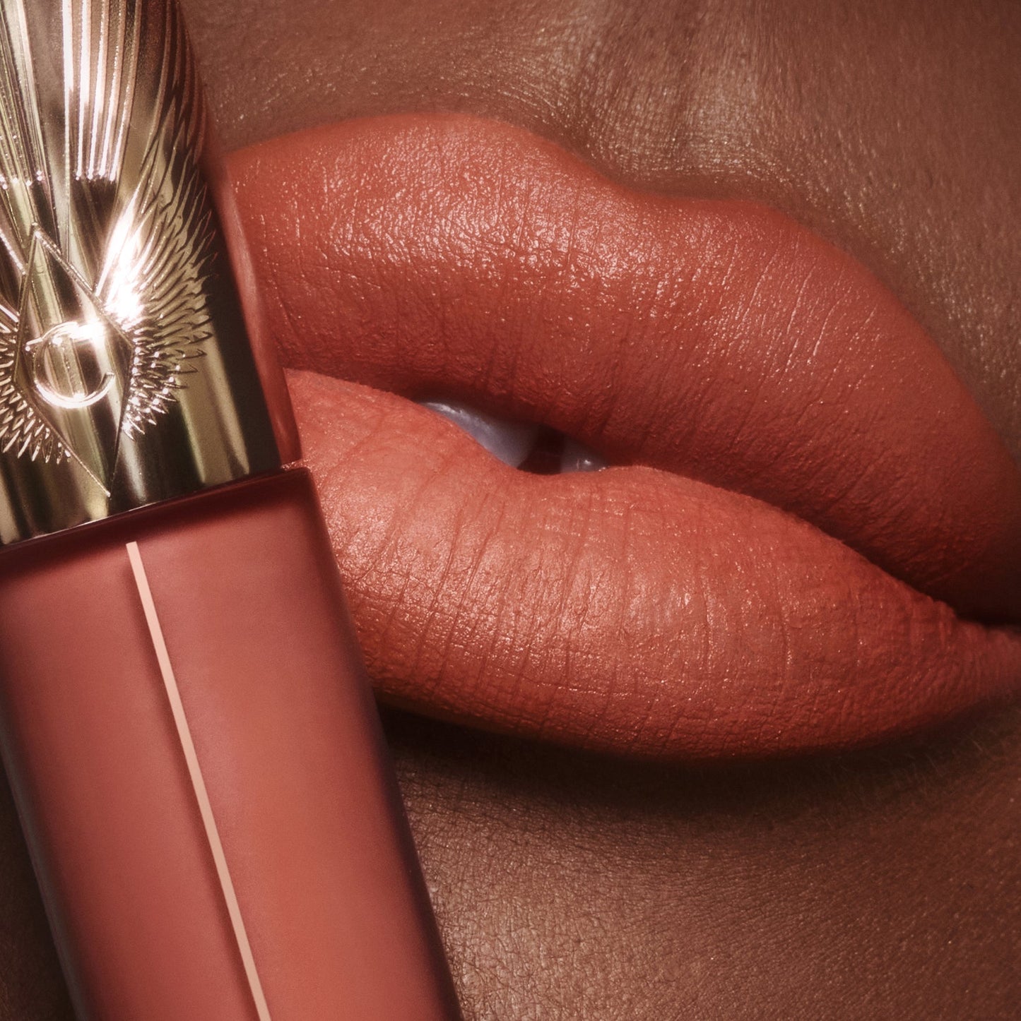 Charlotte Tilbury Airbrush Flawless Lip Blur - Honey Blur