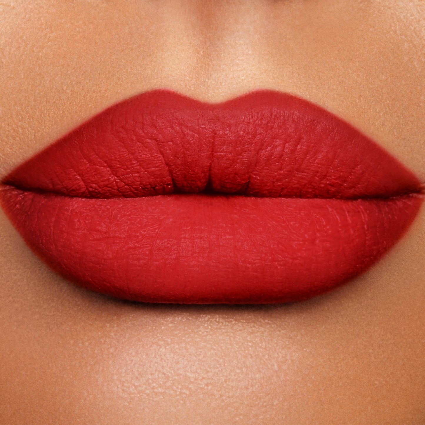 Charlotte Tilbury Lip Cheat - Kiss N Tell