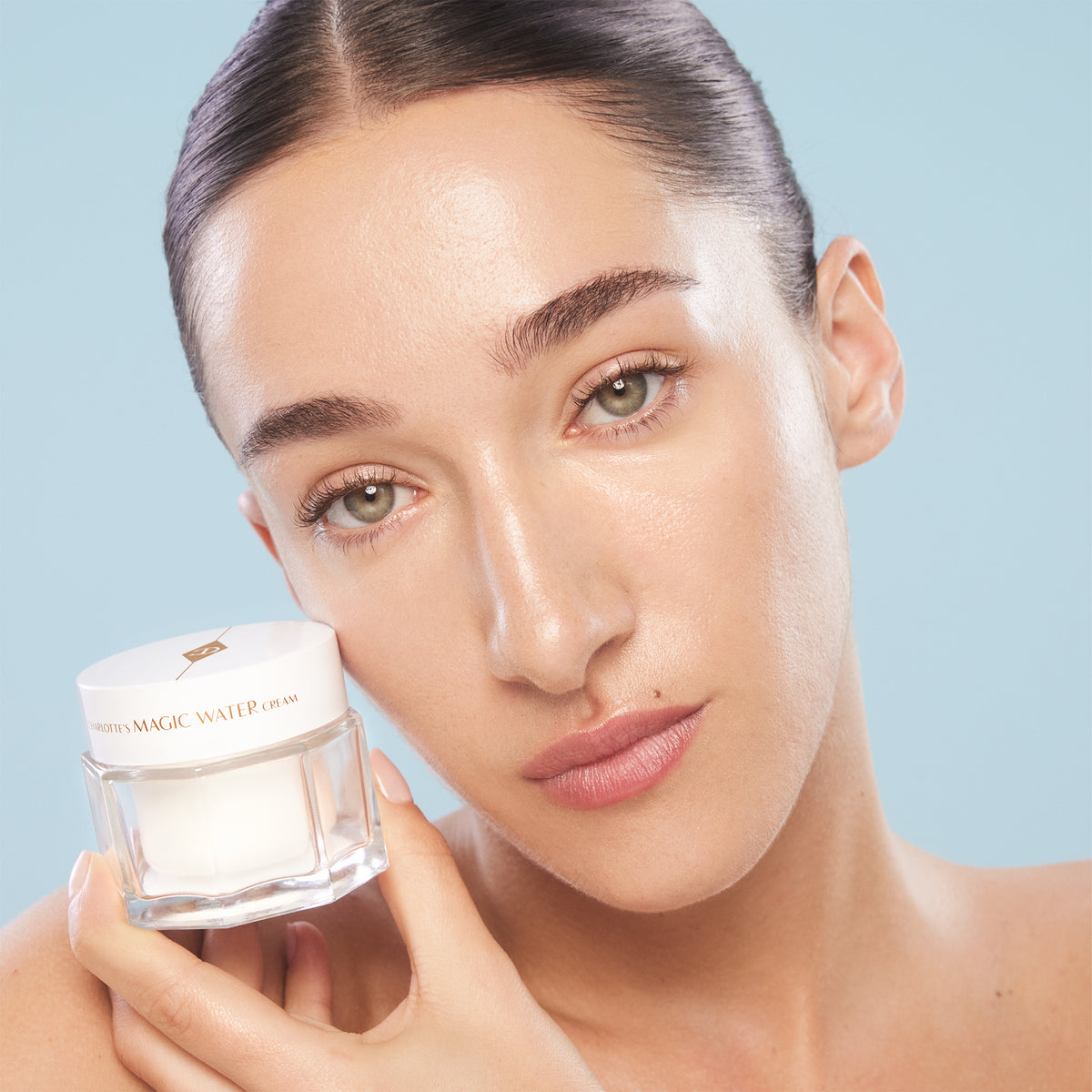 Charlotte Tilbury Magic Hydration Revival Routine