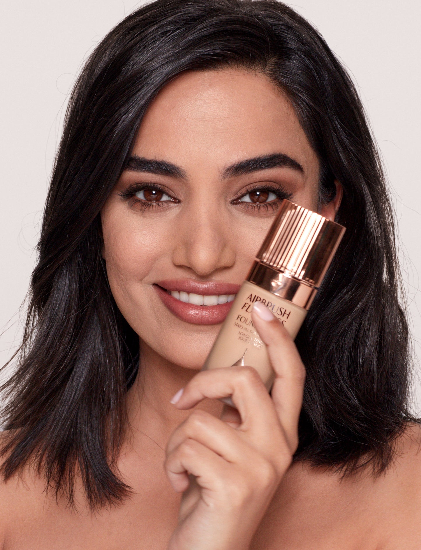 Charlotte Tilbury Airbrush Flawless Foundation - Shade 7 Neutral