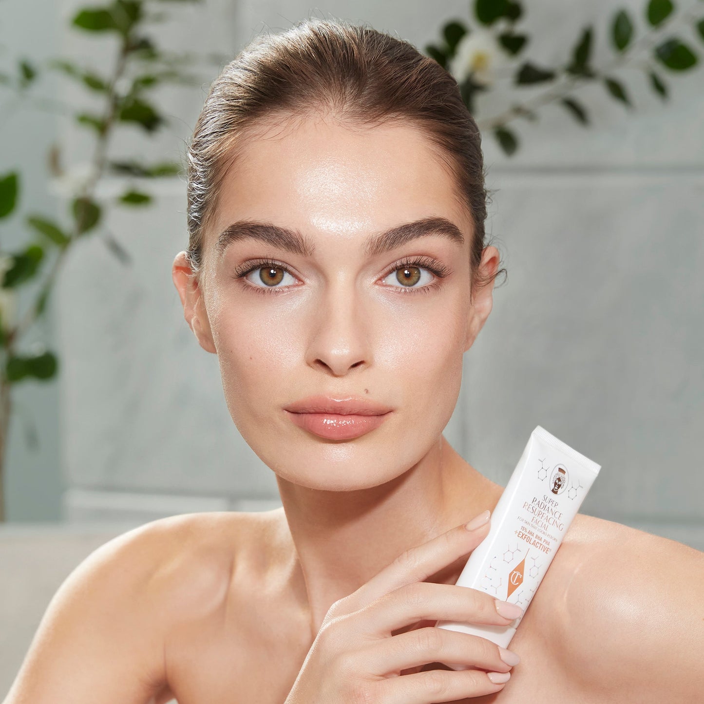 Charlotte Tilbury Super Radiance Resurfacing Facial