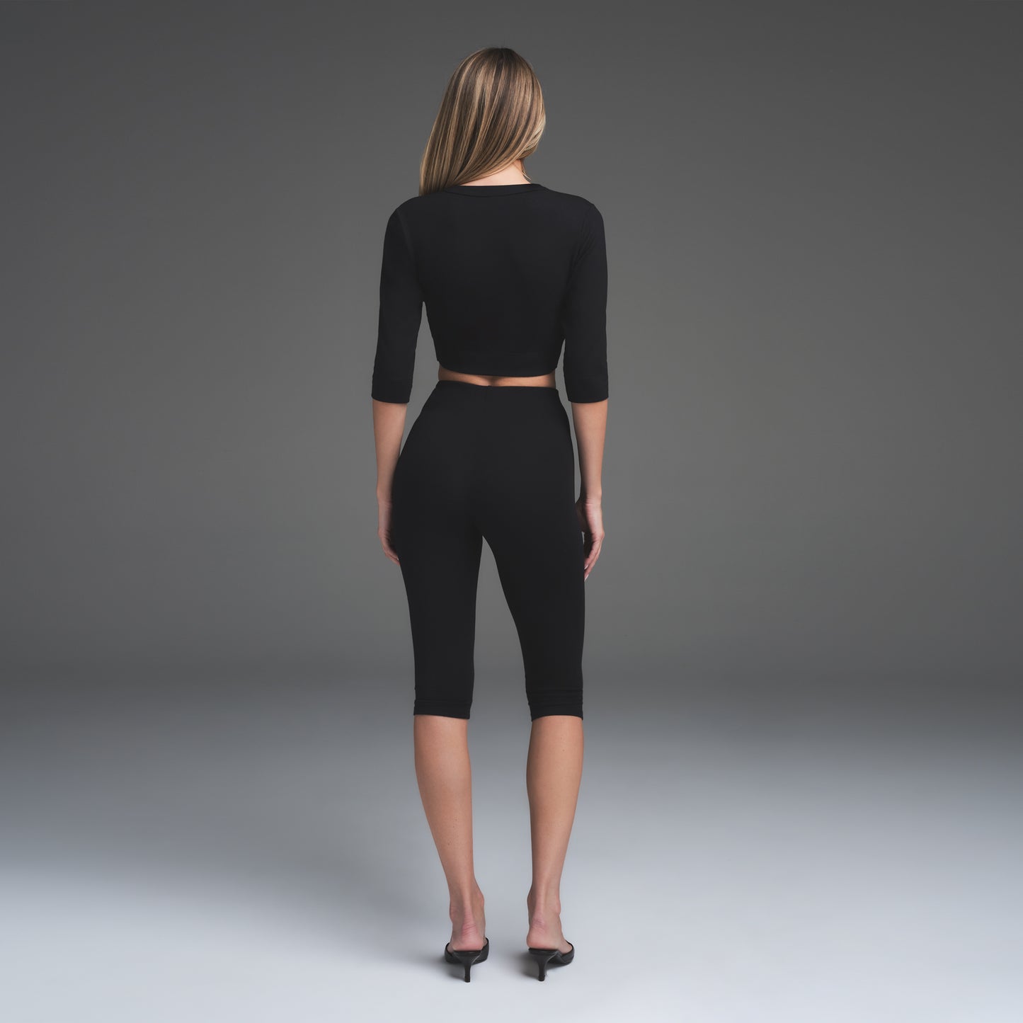 SKIMS Smooth Lounge Capri