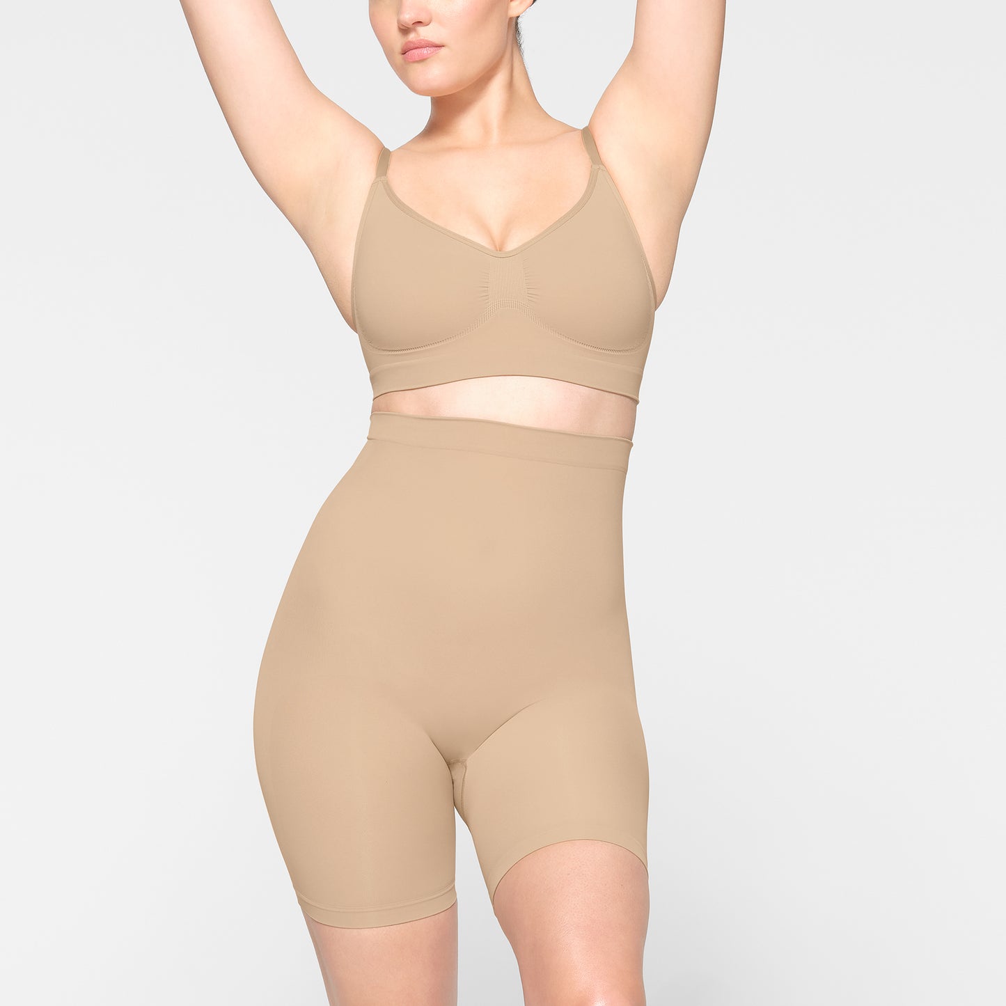 SKIMS Seamless Sculpt Mid Thigh Short