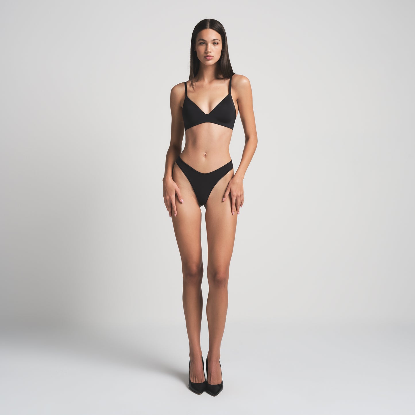 SKIMS Wireless Form T-Shirt Bra