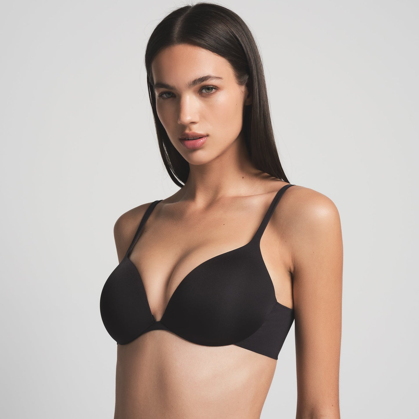 SKIMS Ultimate Push Up Plunge Bra
