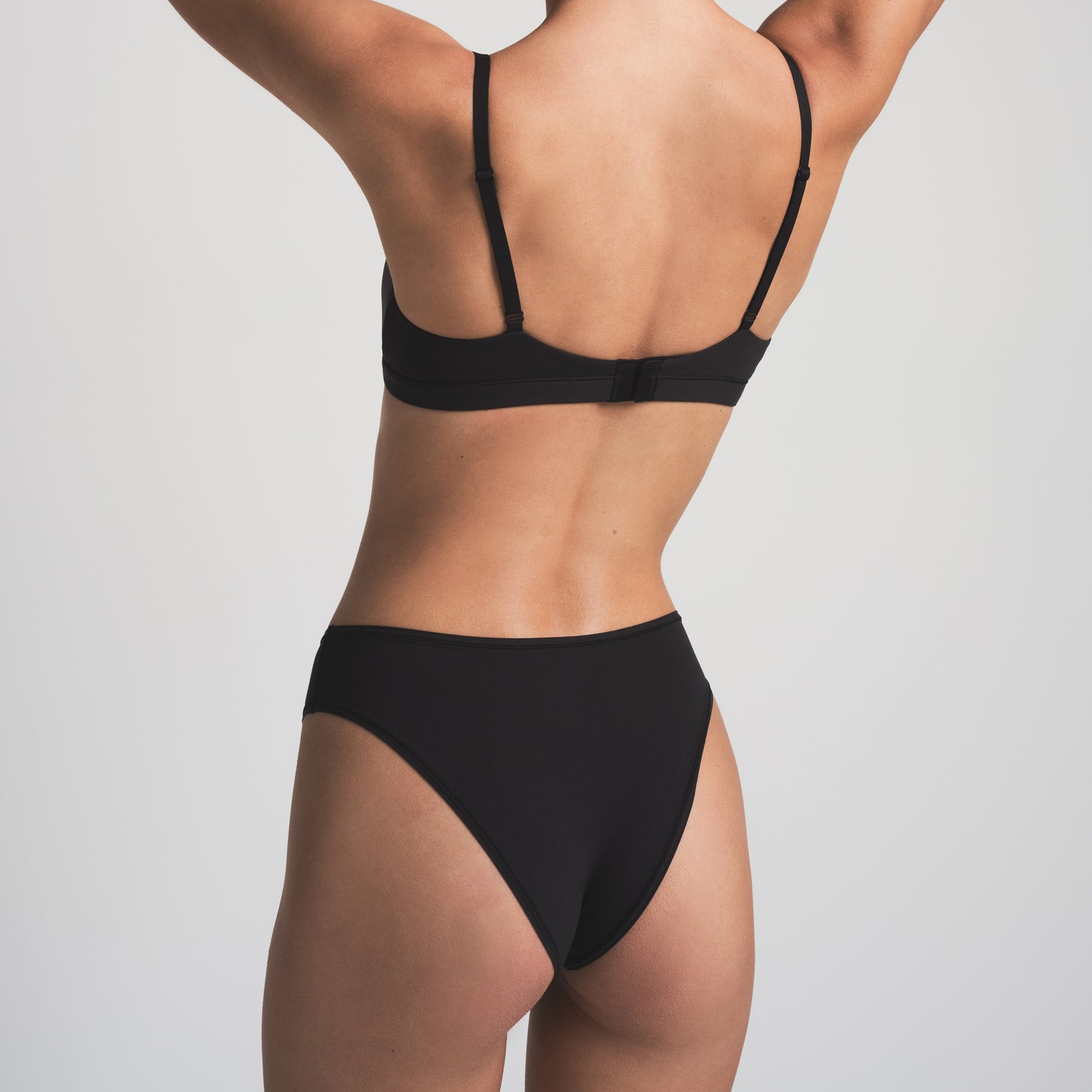 SKIMS Fits Everybody Cheeky Brief