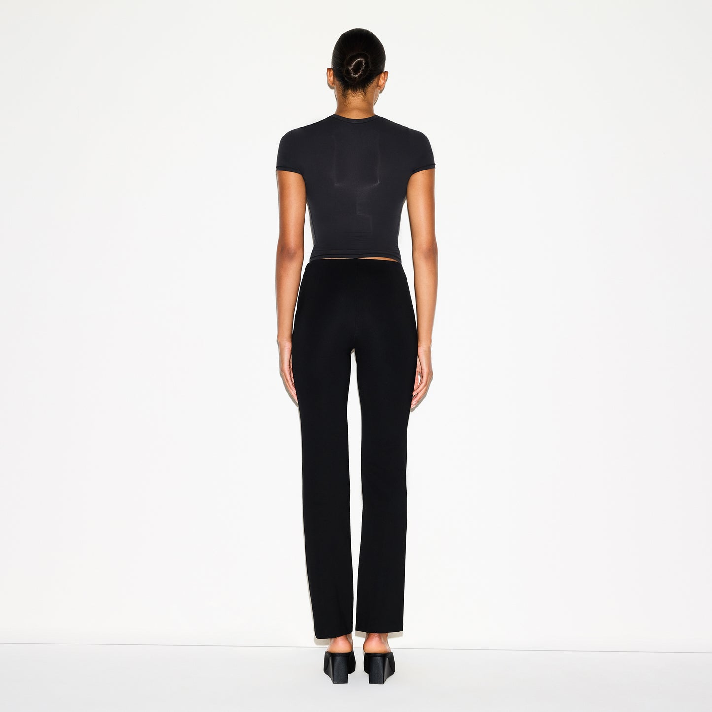 SKIMS The Essential High Waist Pintuck Straight Pant