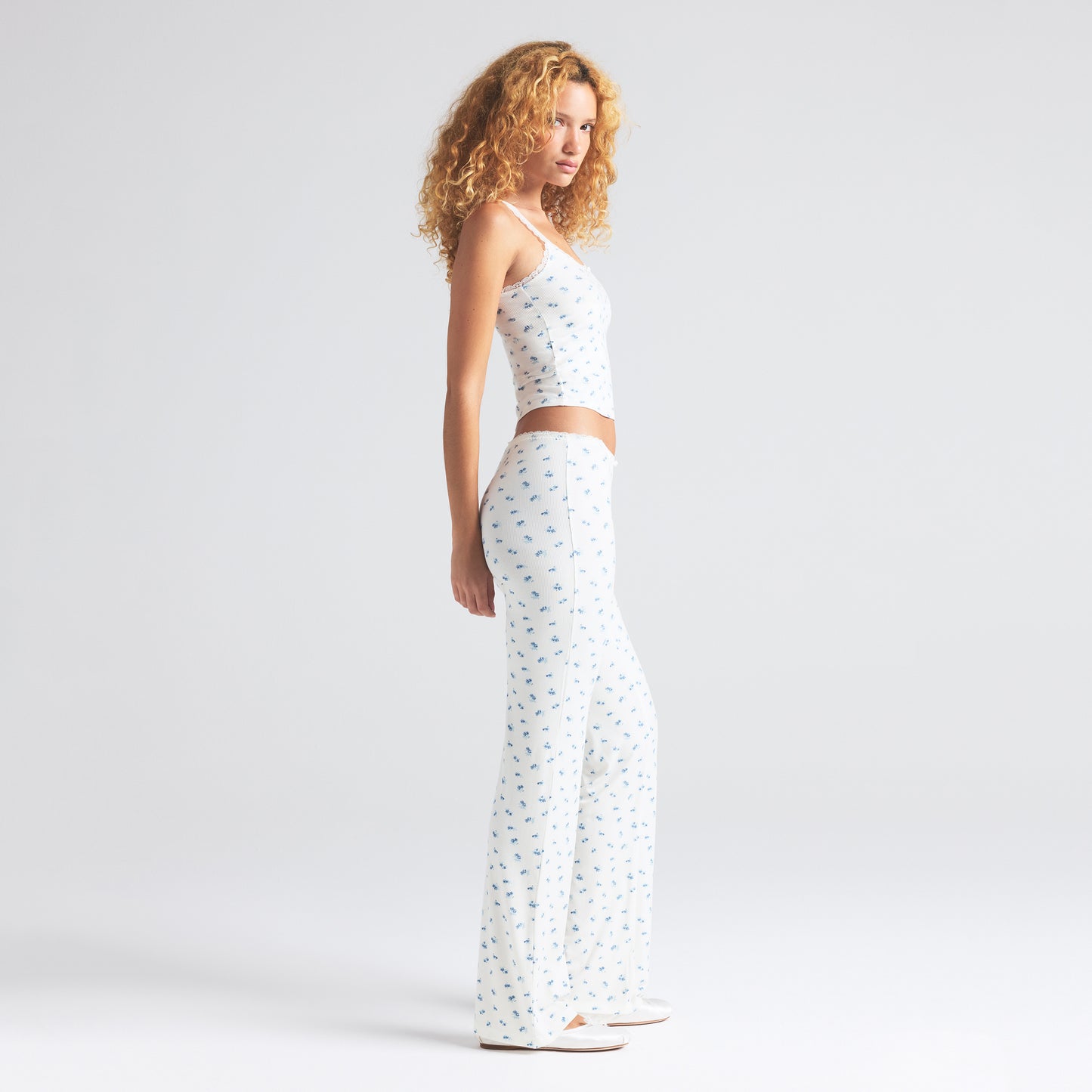 SKIMS Soft Lounge Lace Cami