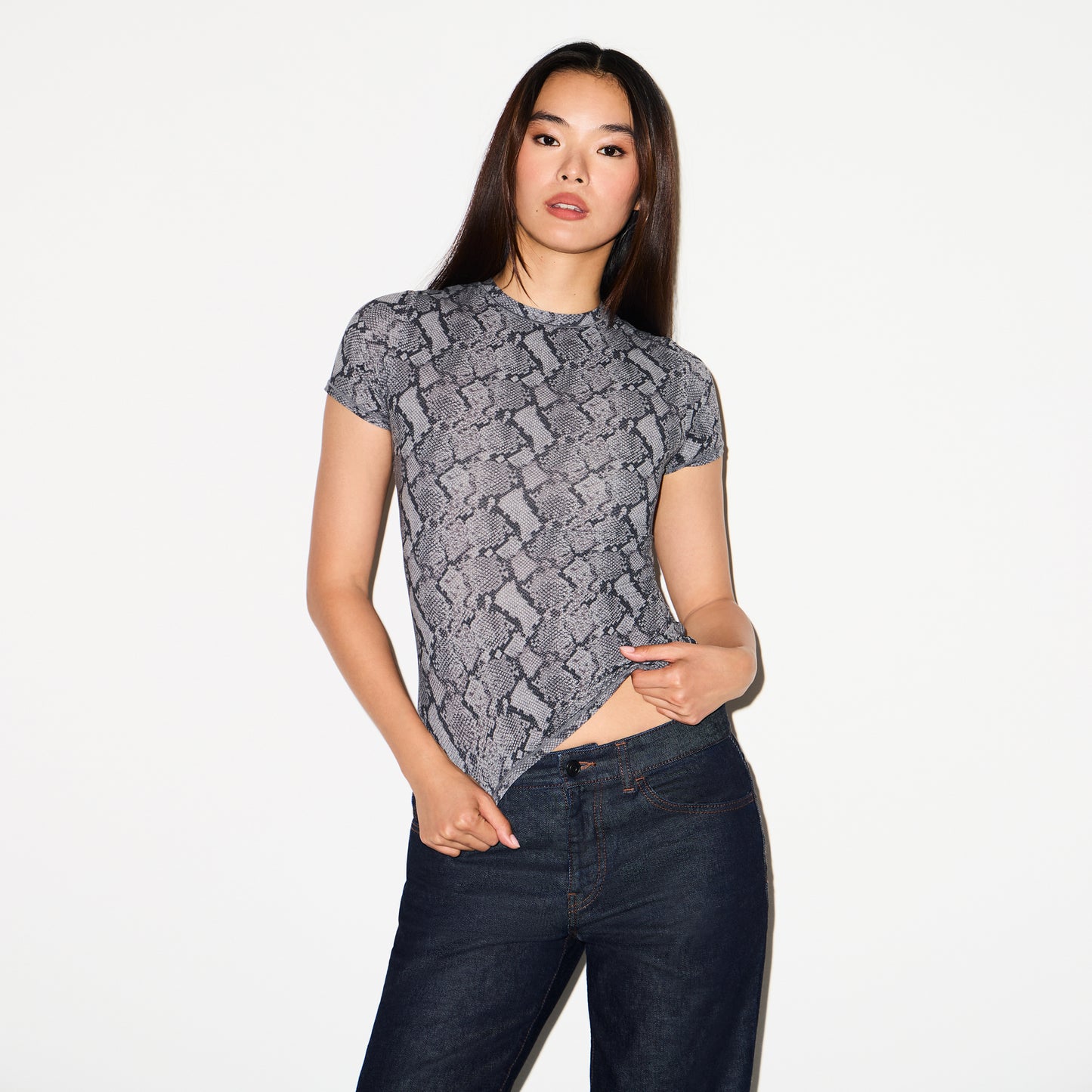 SKIMS Fits Everybody Short Sleeve T-Shirt