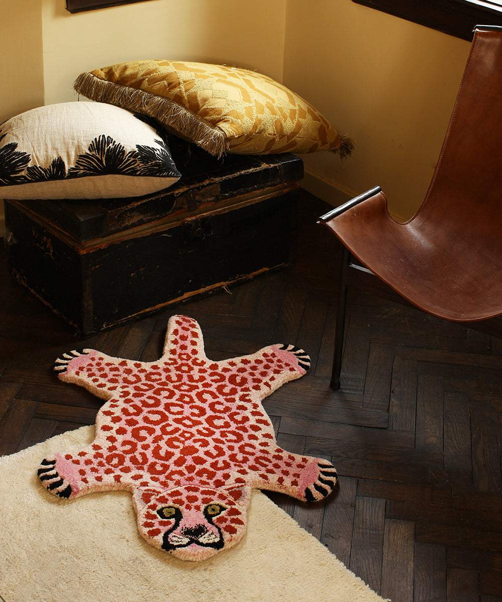 Doing Goods Pinky Leopard Rug Small – ILLUM